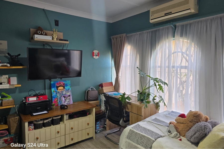 4 Bedroom Property for Sale in Hillcrest Northern Cape